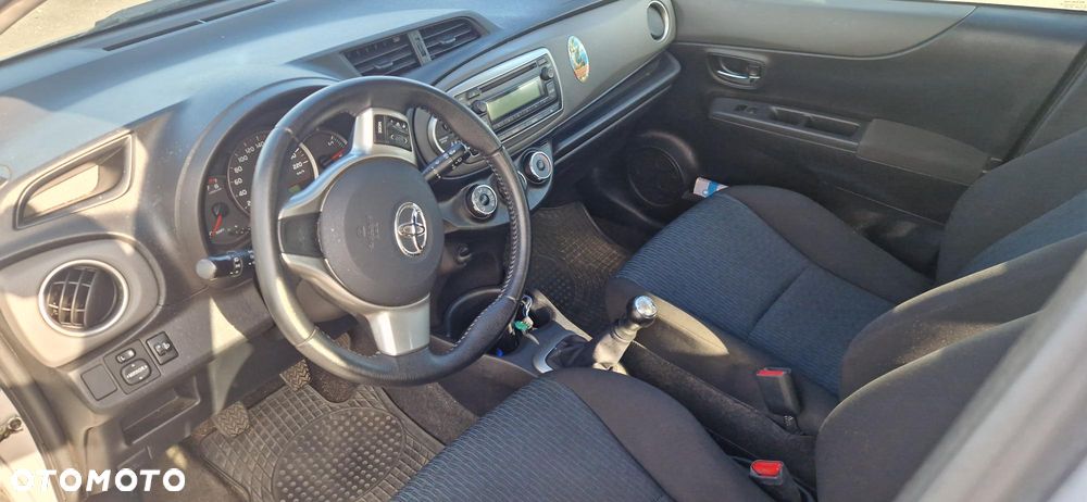 Toyota Yaris 1.0 Luna EU5 - 3