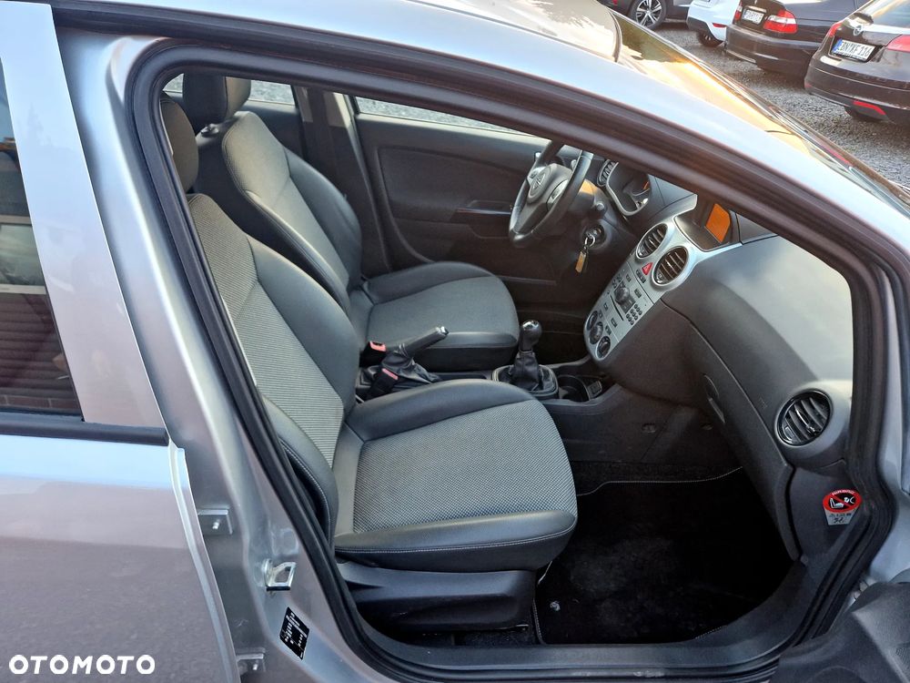 Opel Corsa 1.2 16V Essentia S&S - 34