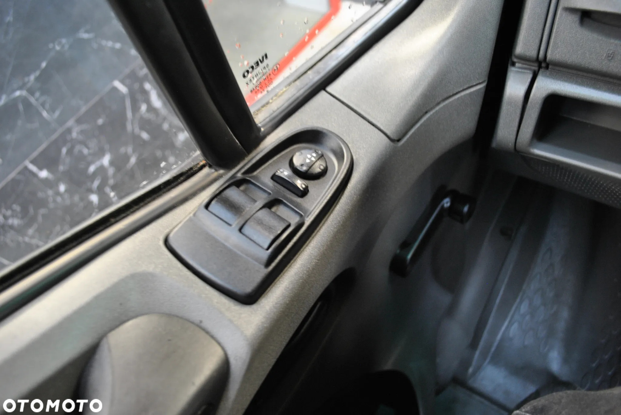 Iveco Daily 29L13 Doka Dubel Kabina Brygadówka Hak Plandeka Automatyczna Skrzynia Webasto 7 Miejsc Obsługa Dróg Autostrad - 12