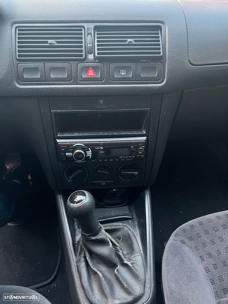 VW Golf 1.4i Confort - 6