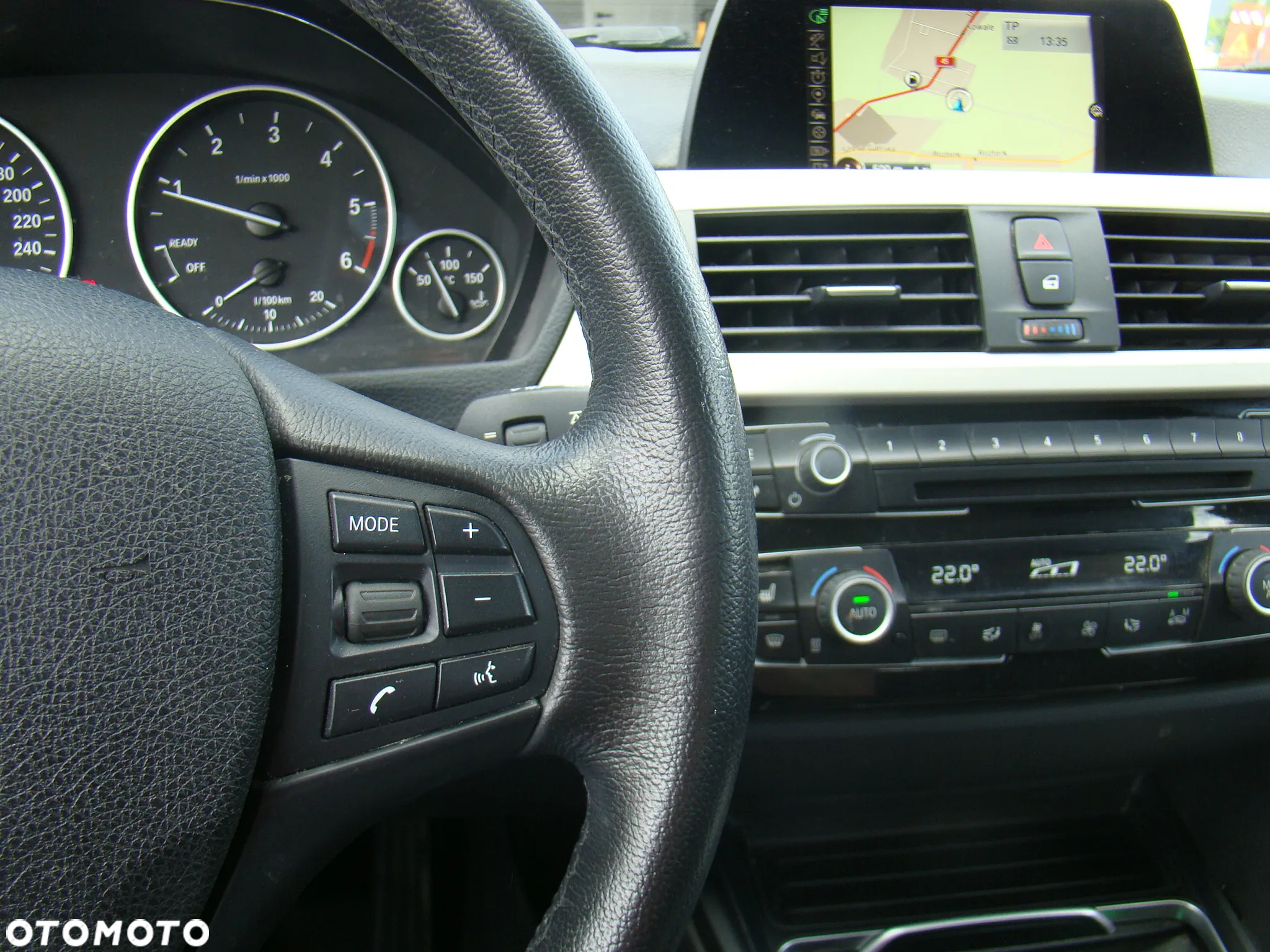 BMW Seria 3 318d Touring Advantage - 28