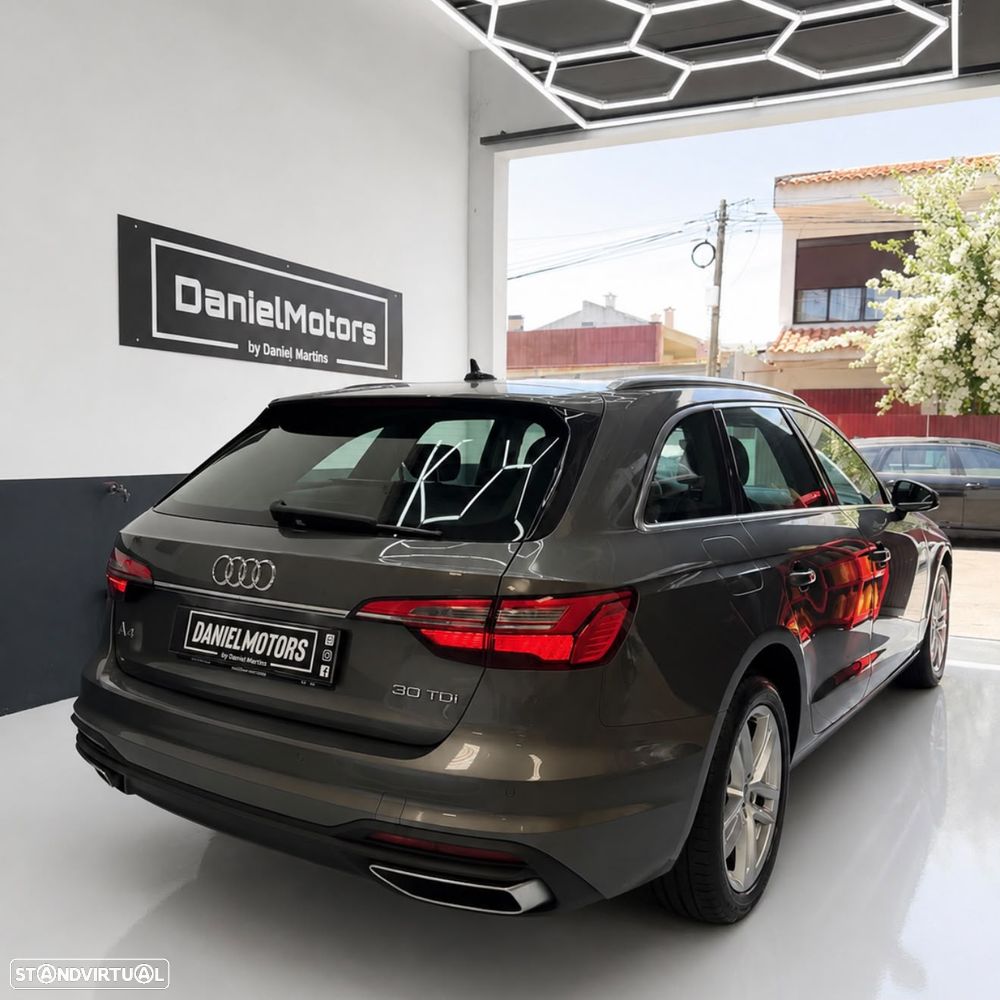 Audi A4 Avant 30 TDI Advanced S tronic - 2