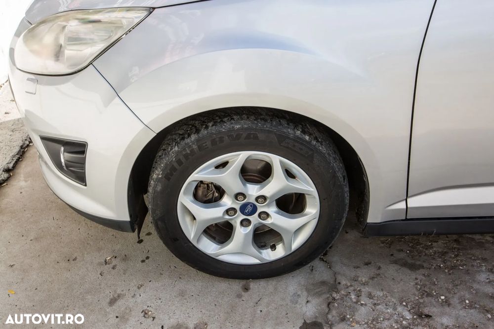 Ford Grand C-Max 1.6 TDCi DPF Titanium - 11
