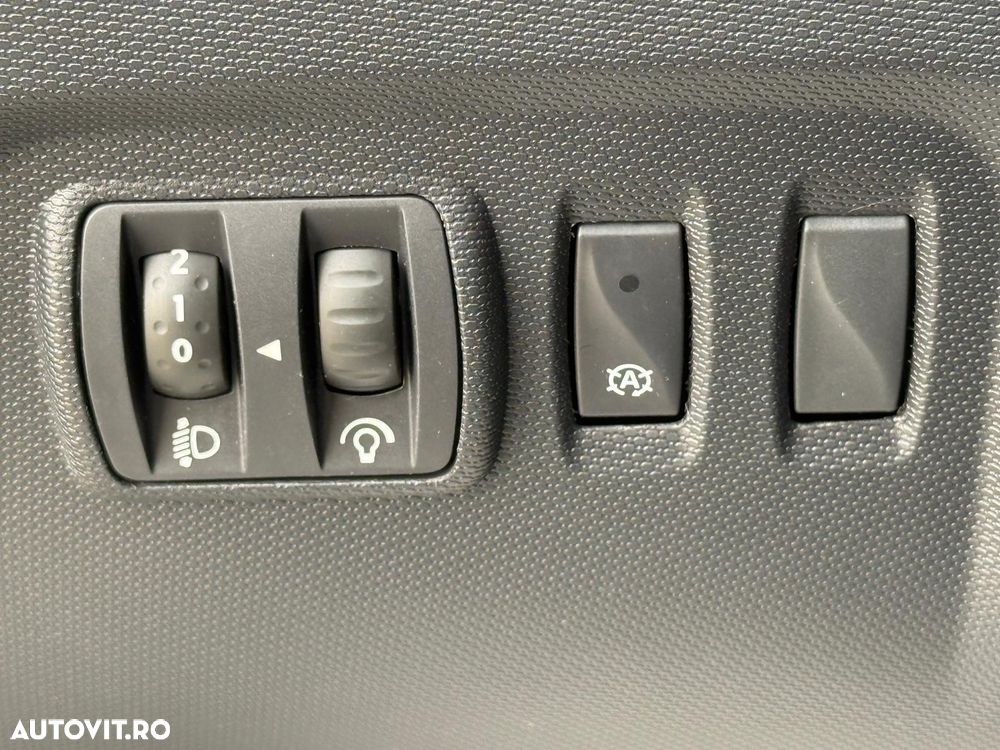 Renault Captur ENERGY TCe 120 EDC Luxe - 8