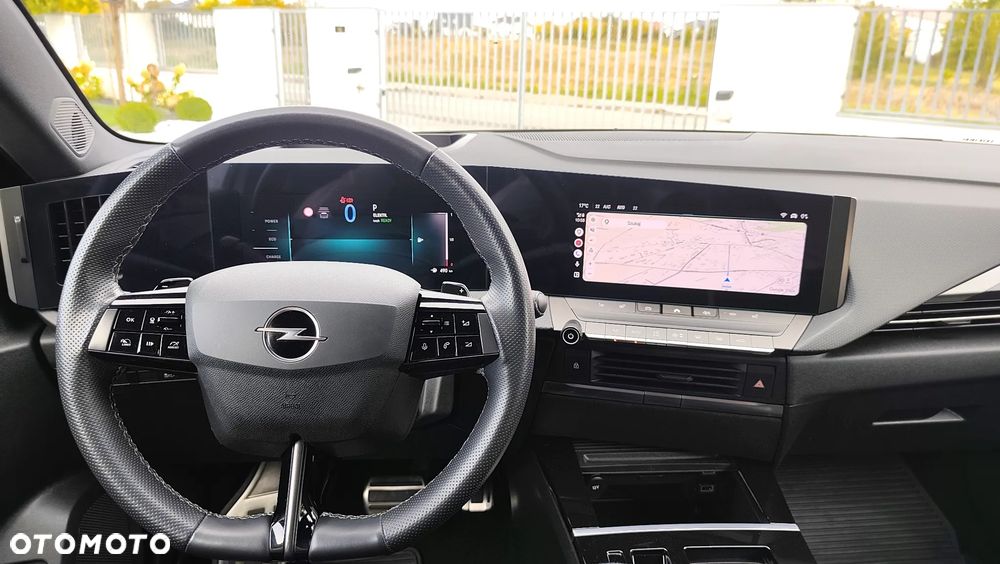 Opel Astra 1.6 T Plug-in Hybrid GSe - 13
