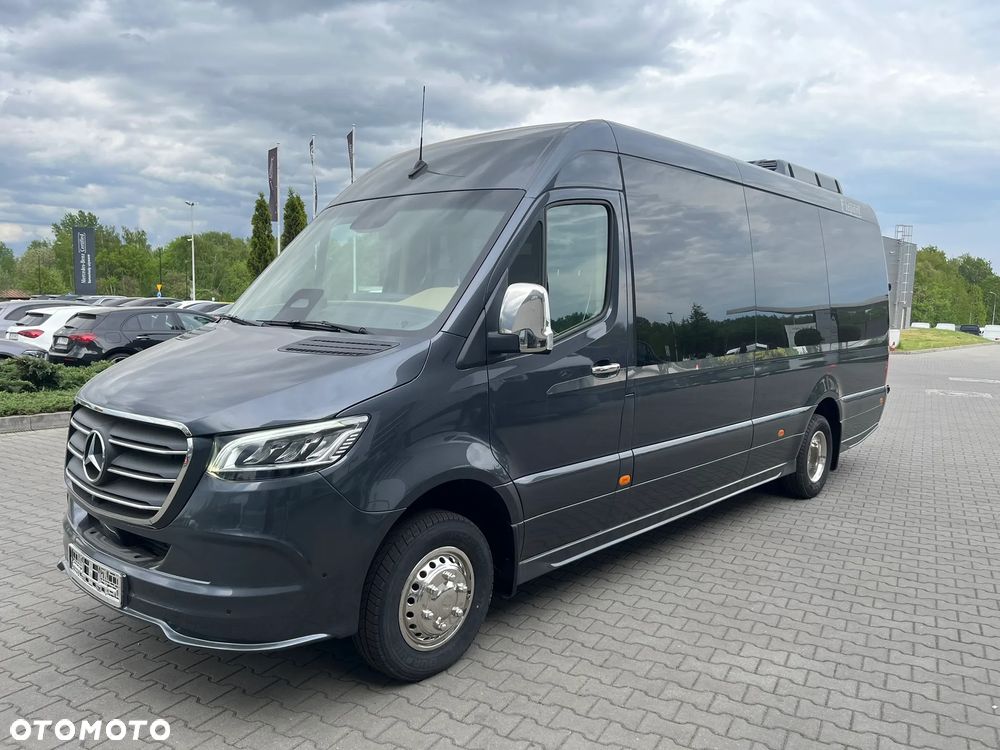 Mercedes-Benz Sprinter - 1