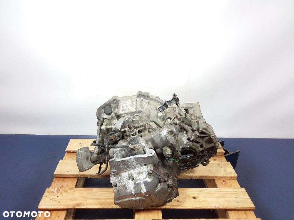 OUTLANDER III 2.0B 146 KM SKRZYNIA BIEGÓW MANUALNA - 3