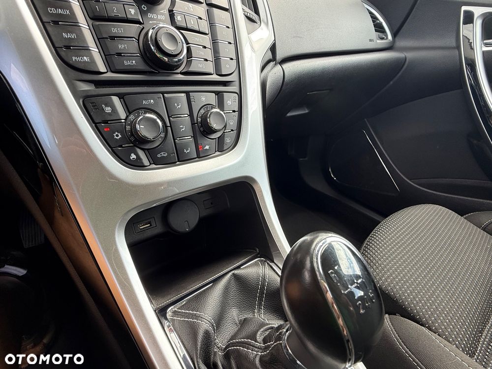 Opel Astra 1.4 Turbo Color Edition - 19