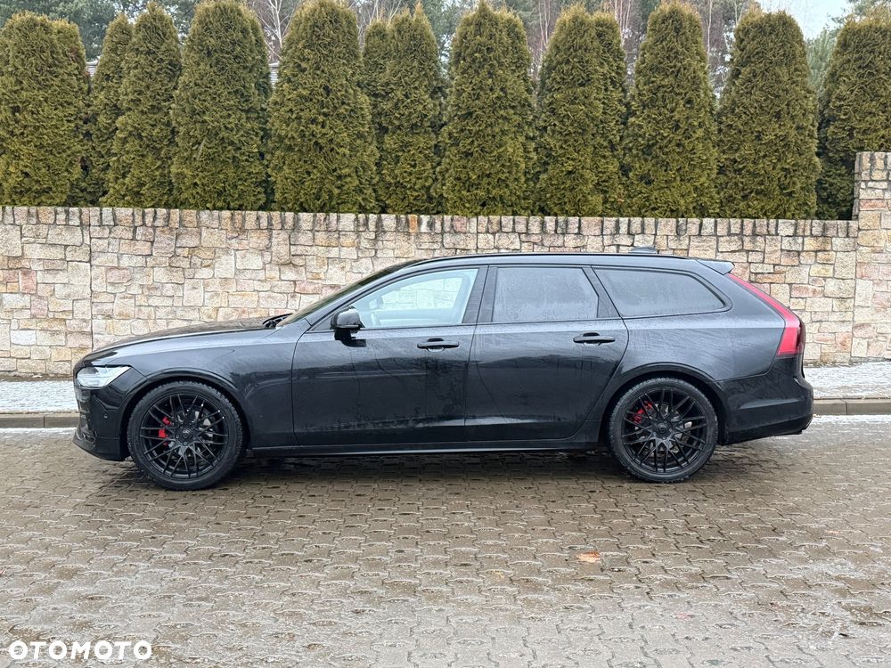 Volvo V90 D4 R-Design - 3