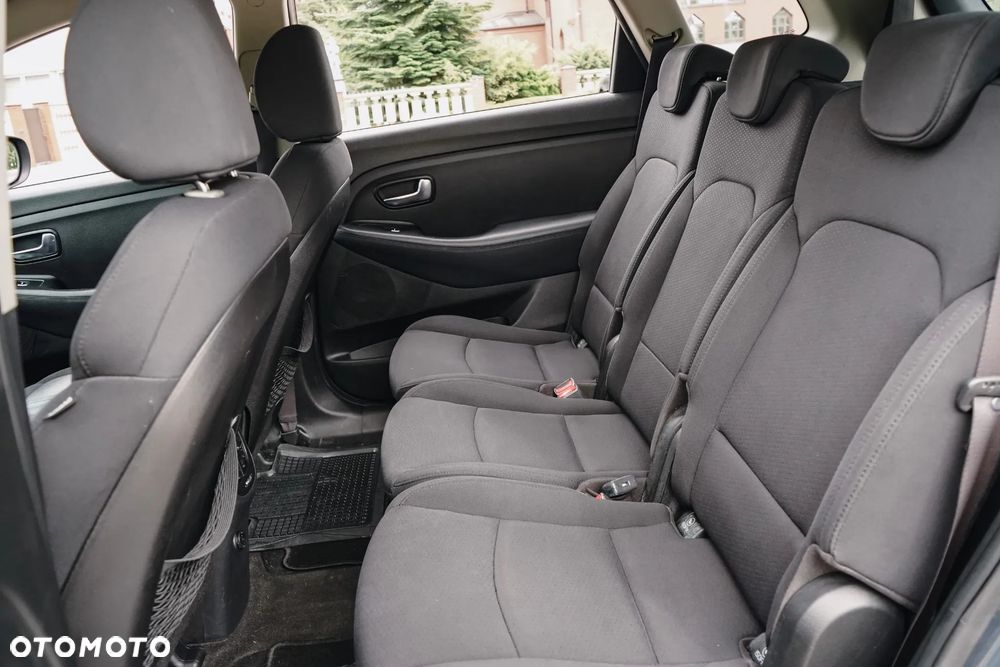 Kia Carens 1.6 GDI Edition 7 - 23