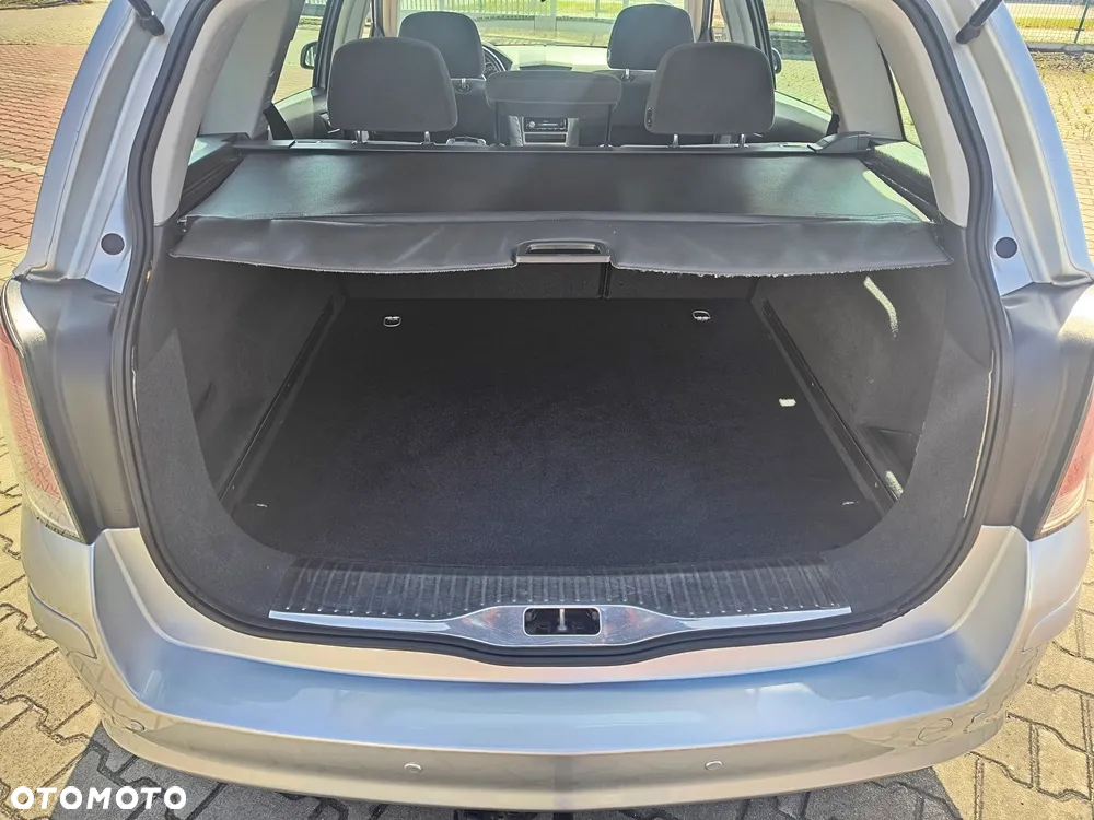 Opel Astra 1.6 Enjoy - 32