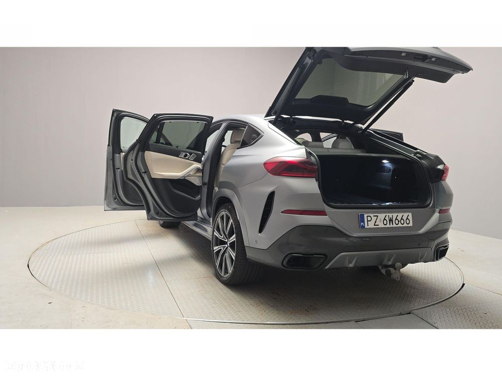 BMW X6 - 11