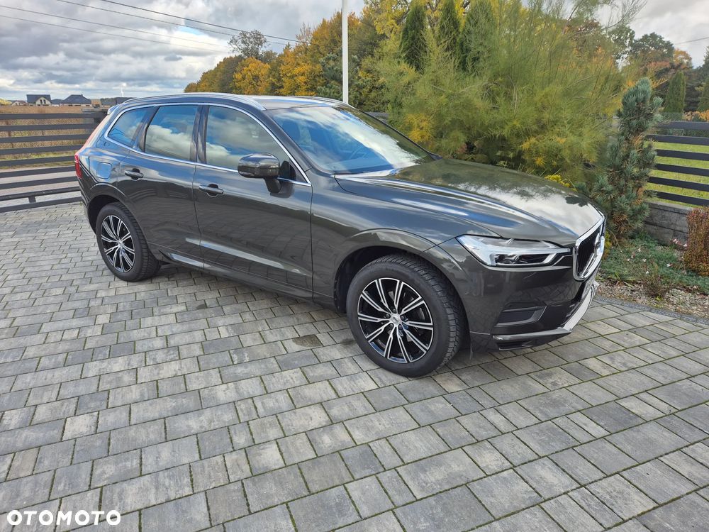 Volvo XC 60 D4 Momentum Pro - 1