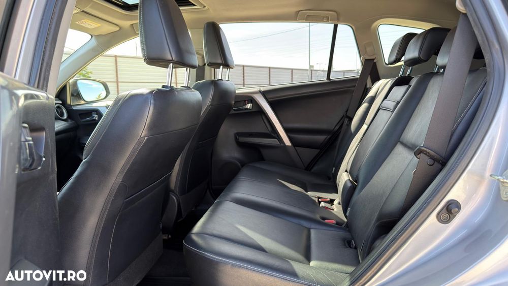 TOYOTA RAV4 2018 — imagine 9