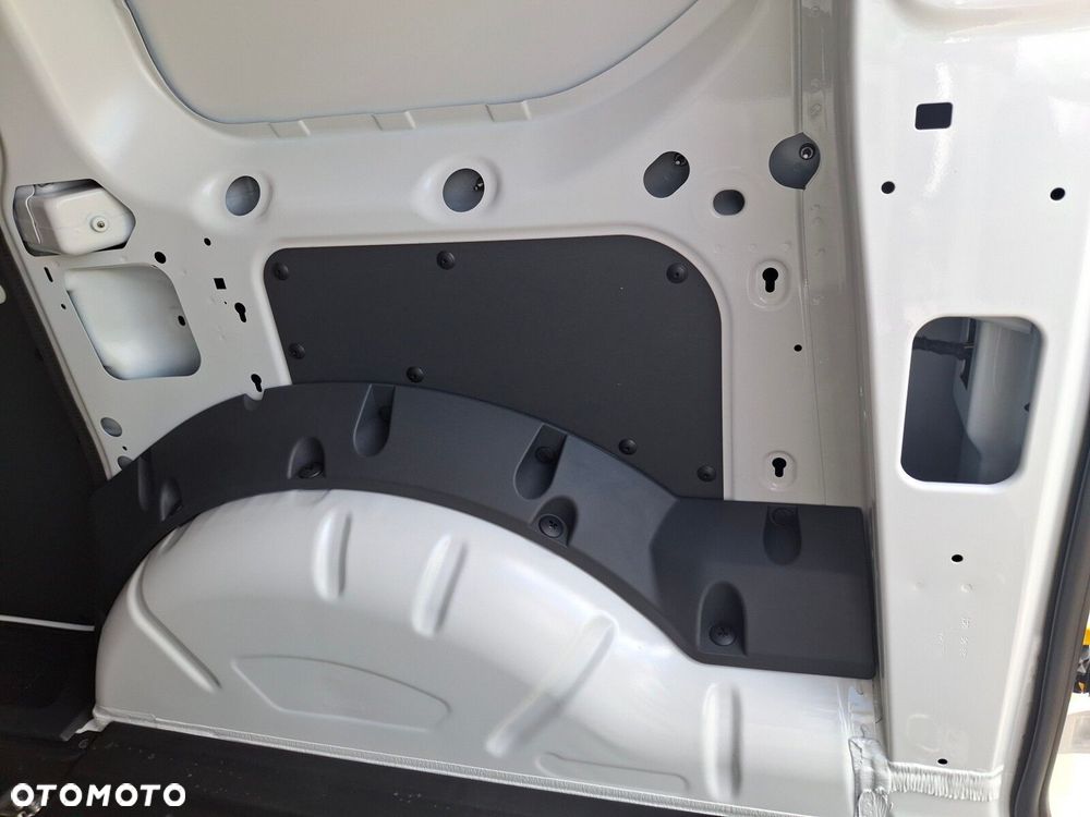 Volkswagen Caddy Cargo - 18