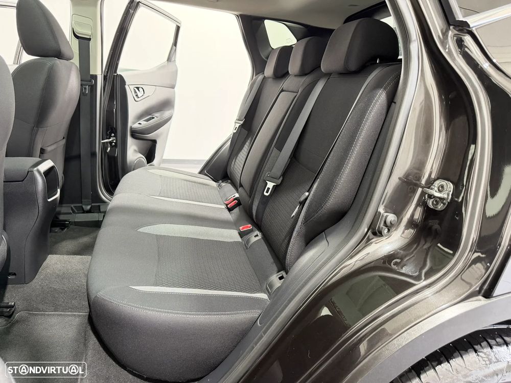 Nissan Qashqai 1.5 dCi N-Connecta - 42