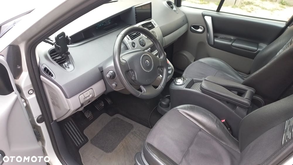 Renault Scenic 1.6 16V Authentique Euro5 - 13