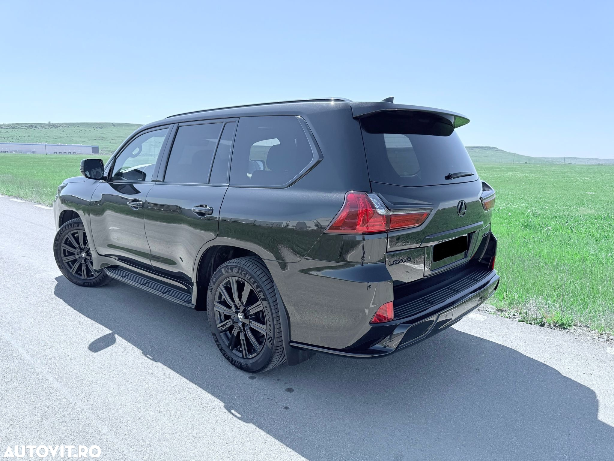 Lexus Seria LX - 5