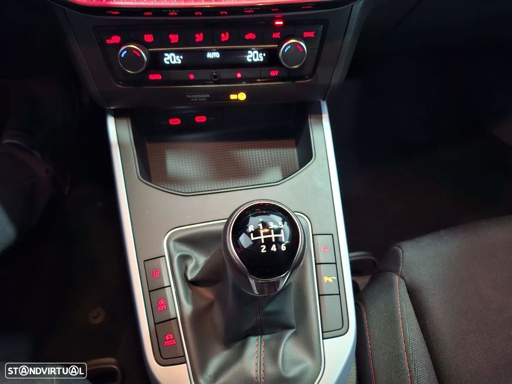 SEAT Arona 1.0 TSI FR - 22