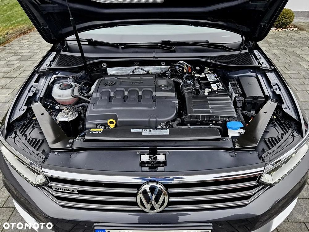 Volkswagen Passat 2.0 TDI BMT 4Mot Highline DSG - 29