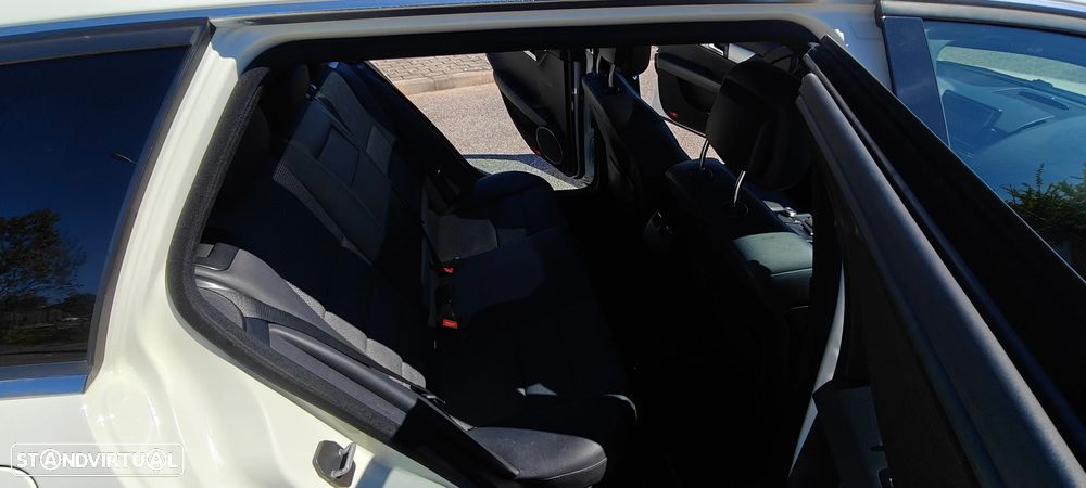 Mercedes-Benz C 250 Station CDI DPF (BlueEFFICIENCY) 7G-TRONIC Avantgarde - 21