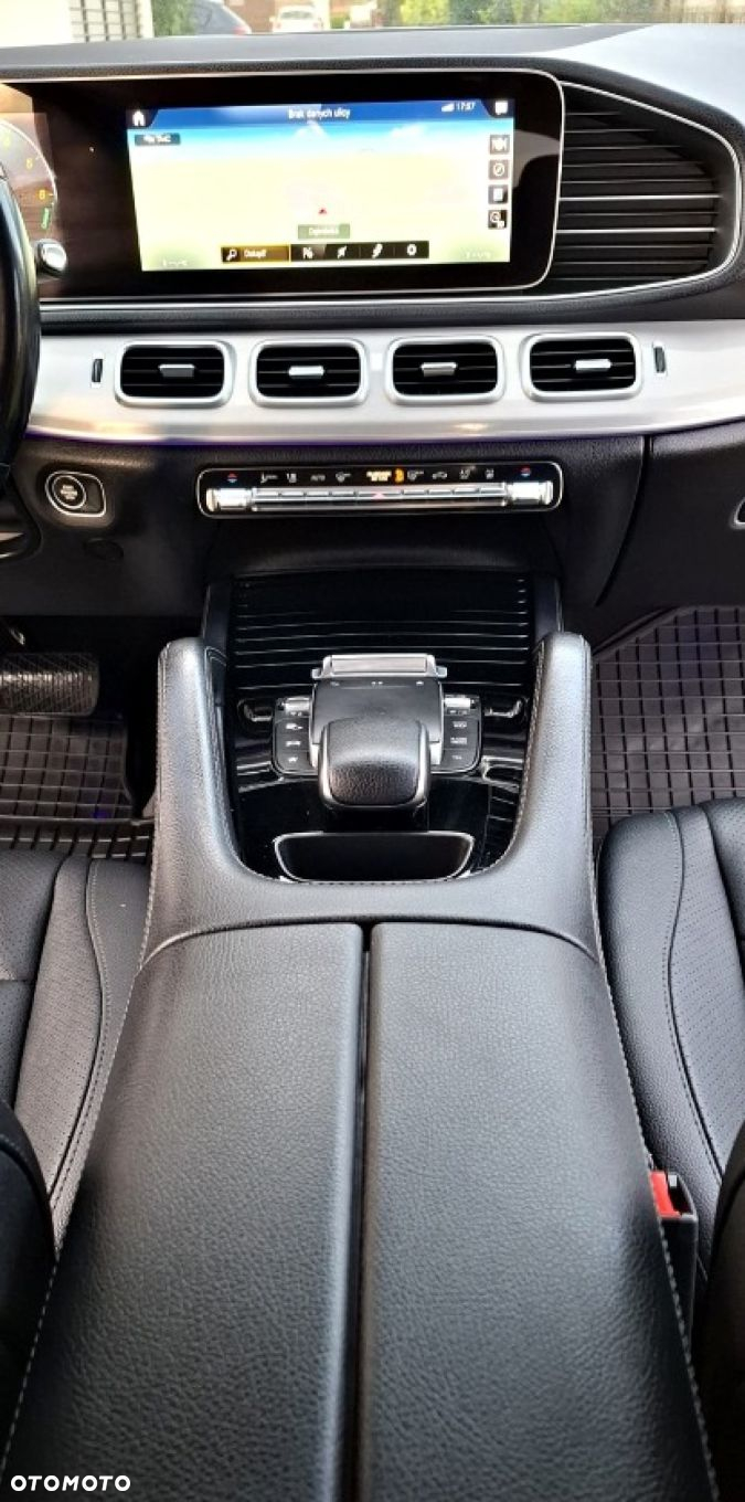 Mercedes-Benz GLE - 22