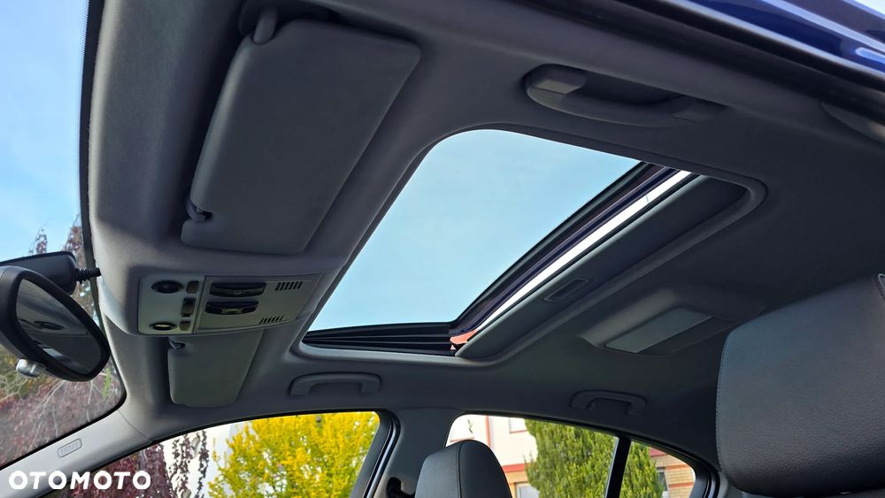 BMW Seria 1 120d DPF Edition Sport - 26