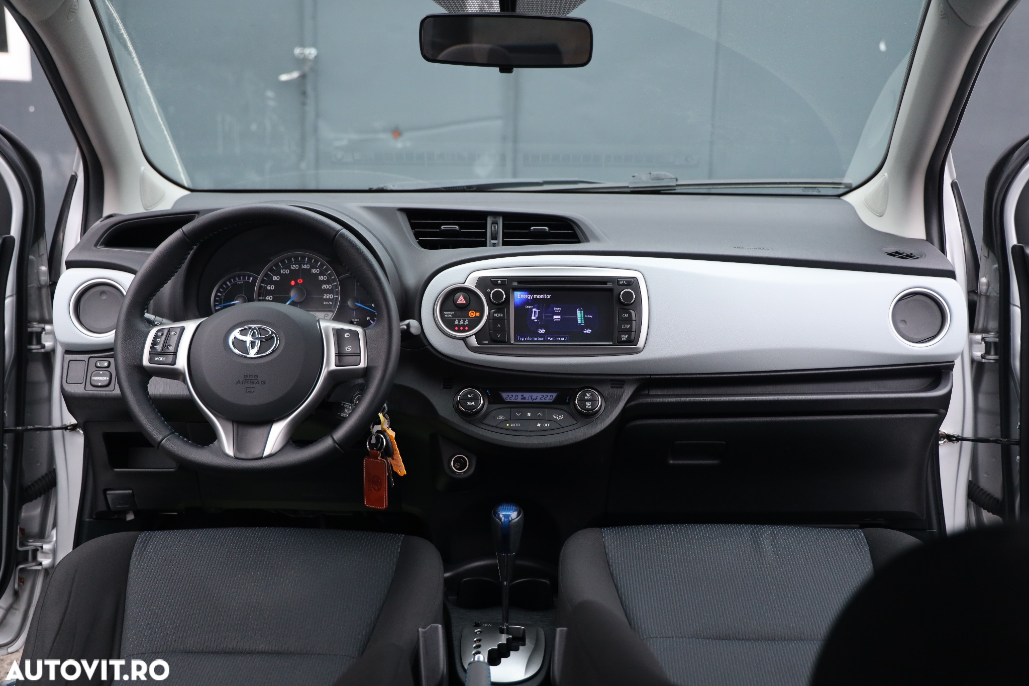 Toyota Yaris - 16