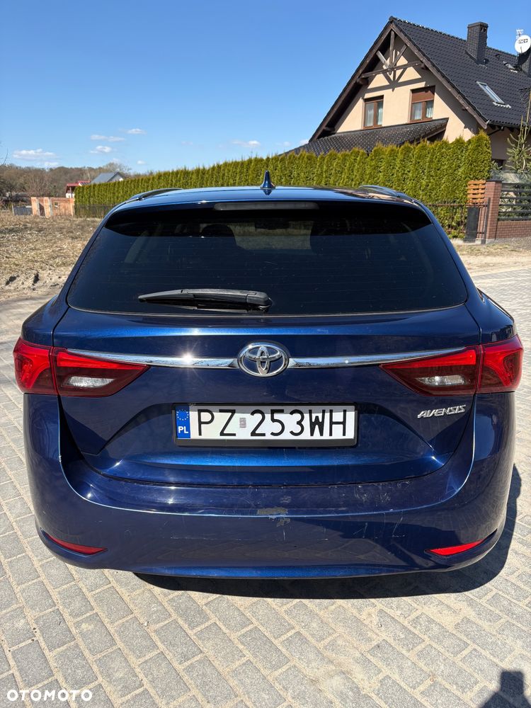 Toyota Avensis - 7