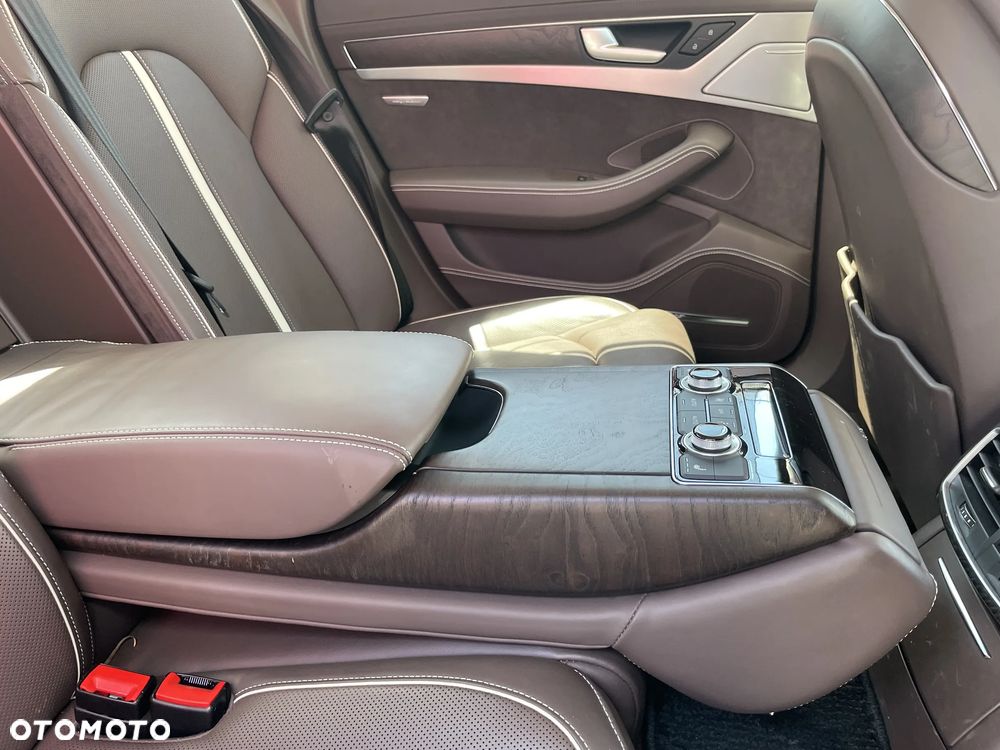 Audi A8 4.0 TFSI Quattro - 27