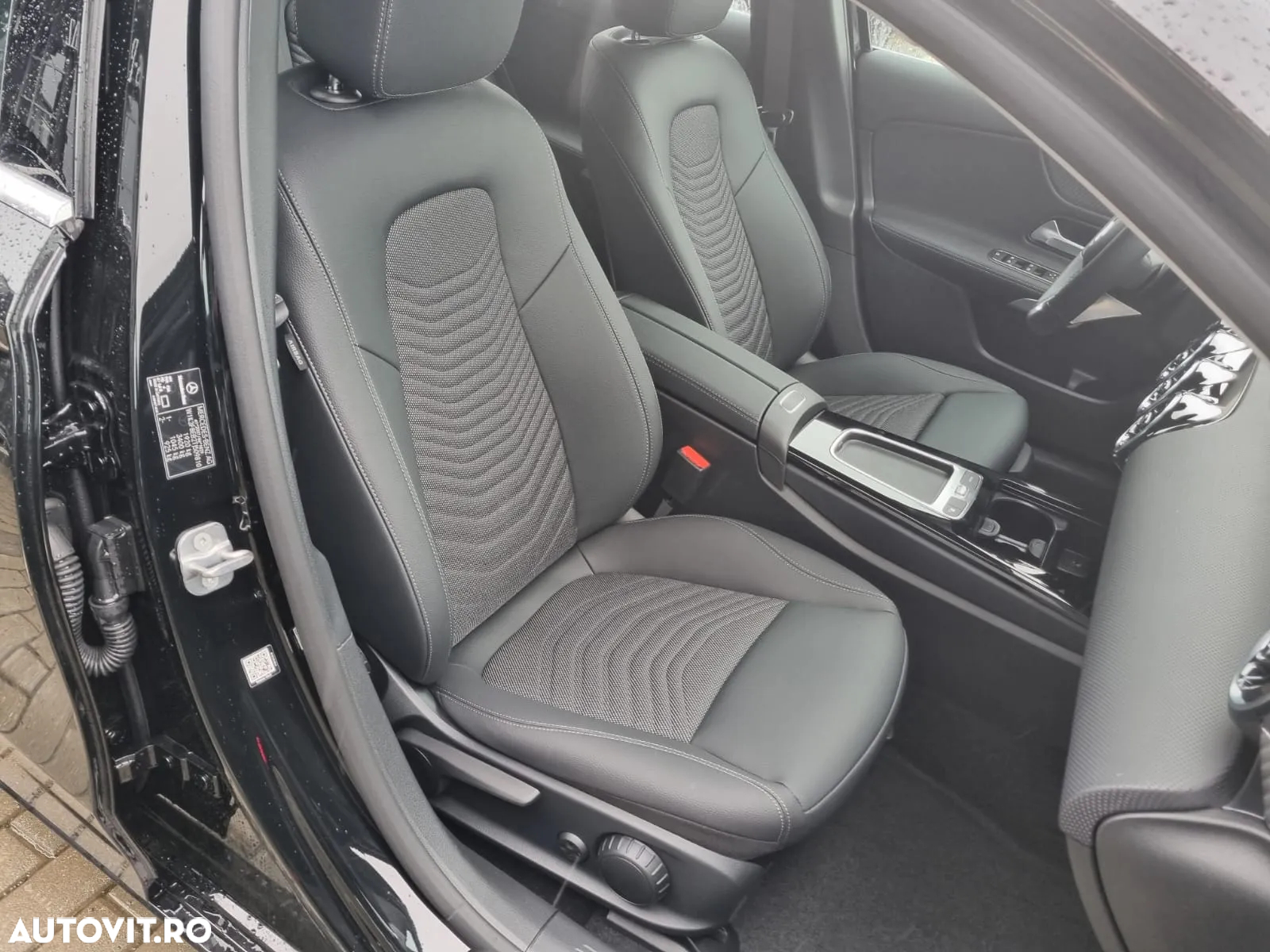 Mercedes-Benz A 180 MHEV 7G-DCT - 14