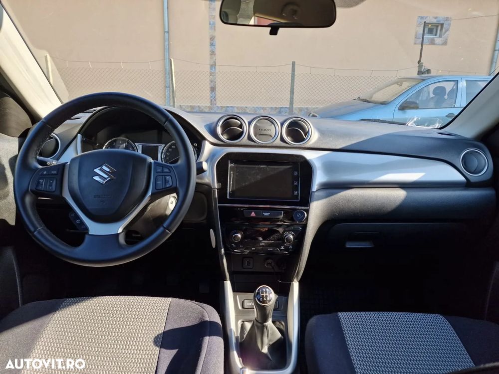 Suzuki Vitara 1.6 Passion - 10