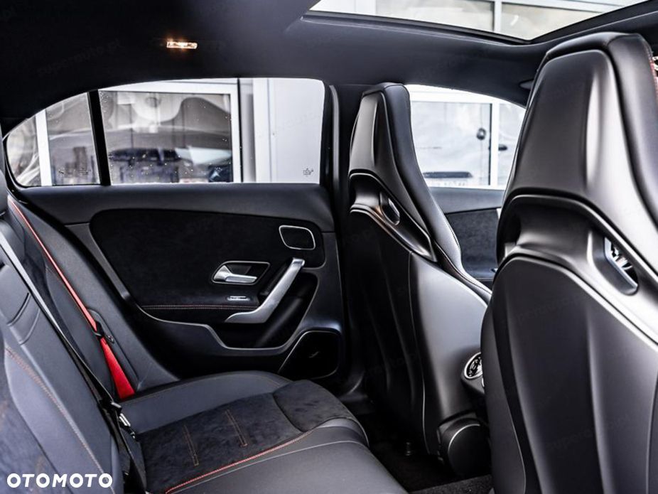 Mercedes-Benz Klasa A 45 S AMG 4-Matic 8G-DCT - 11