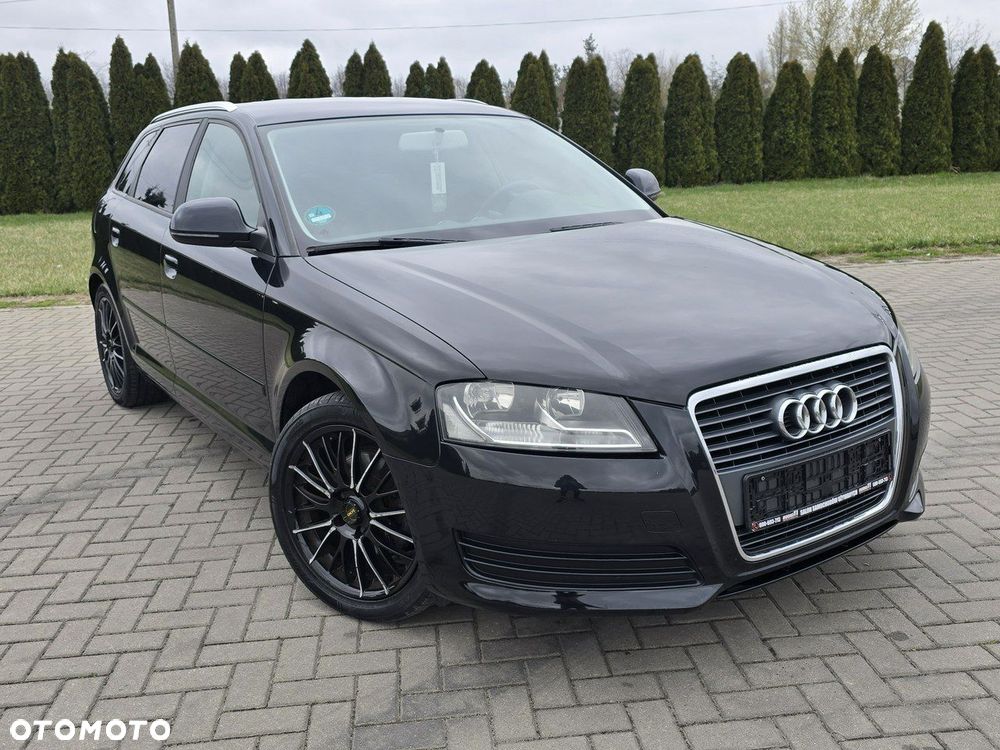 Audi A3 Sportback - 2