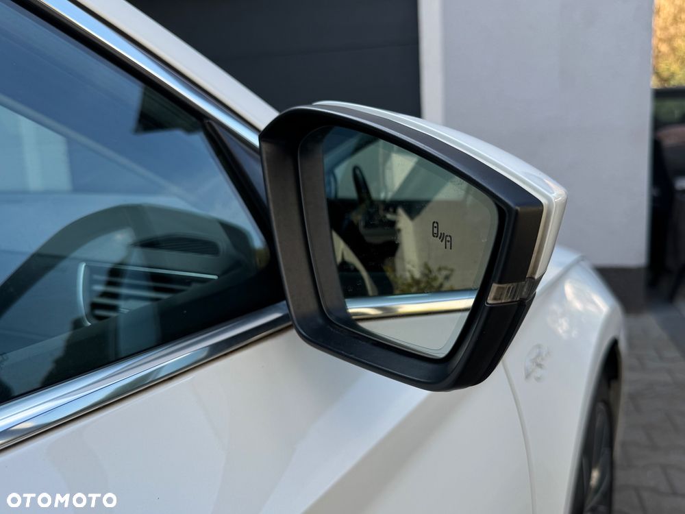 Skoda Superb 2.0 TDI DSG L&K - 14