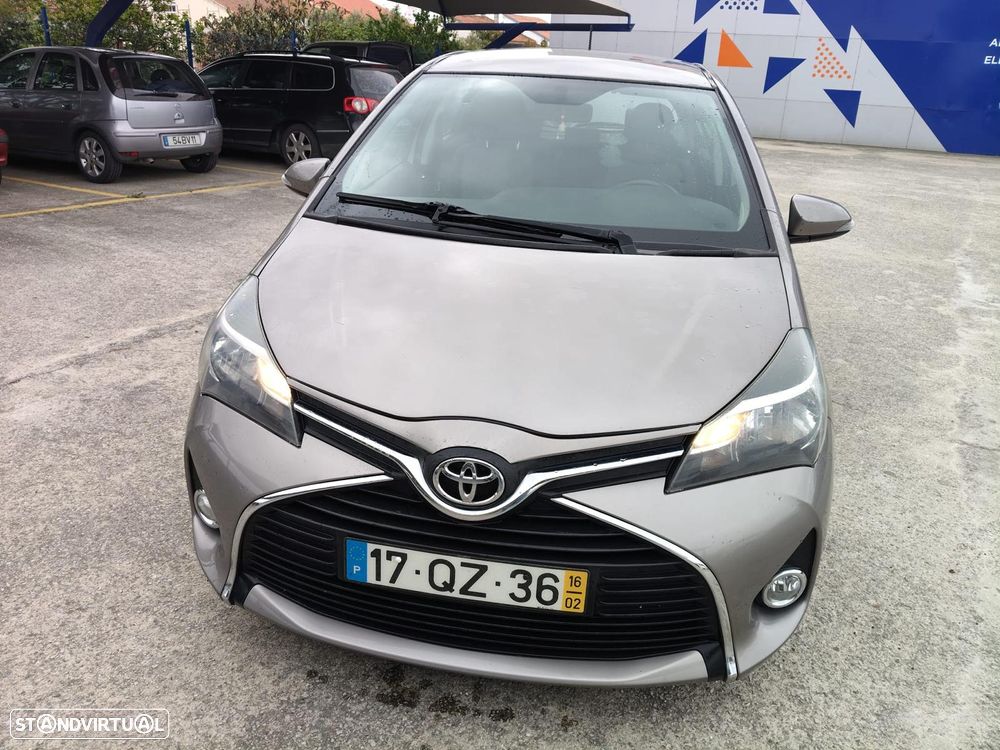 Toyota Yaris 1.4 D-4D Comfort - 10