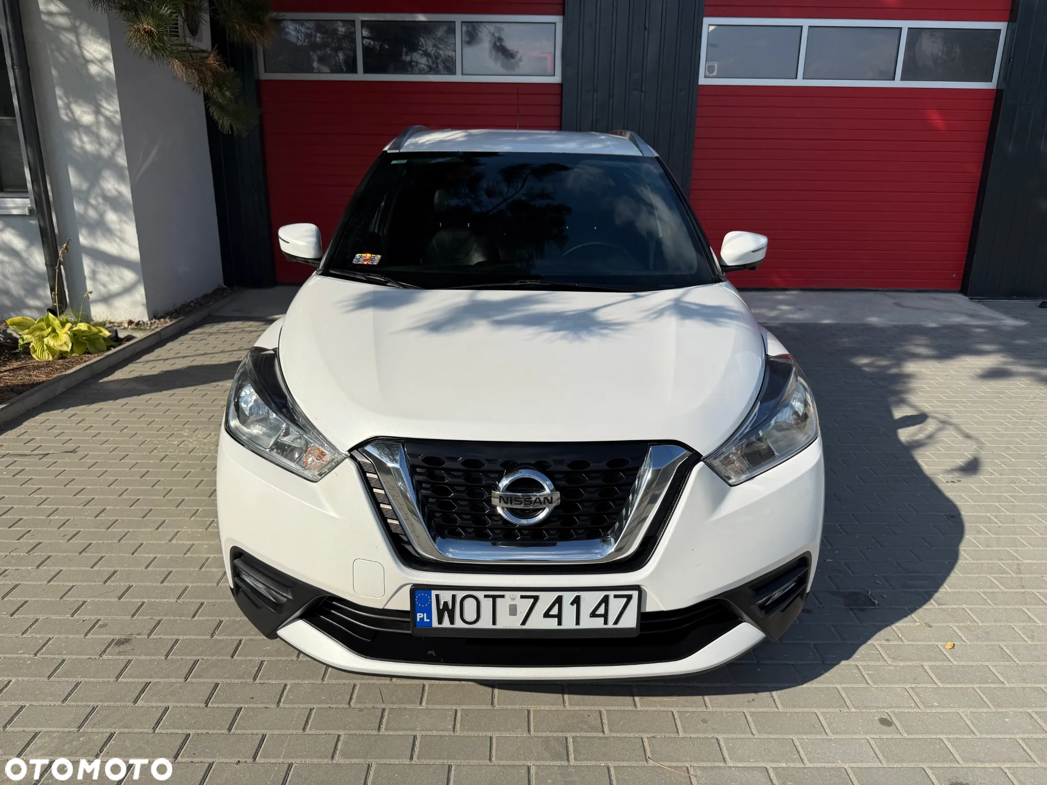 Nissan Kikcs - 2
