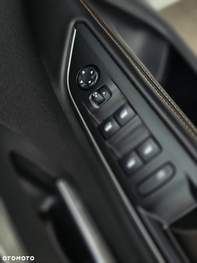 Peugeot 5008 - 13