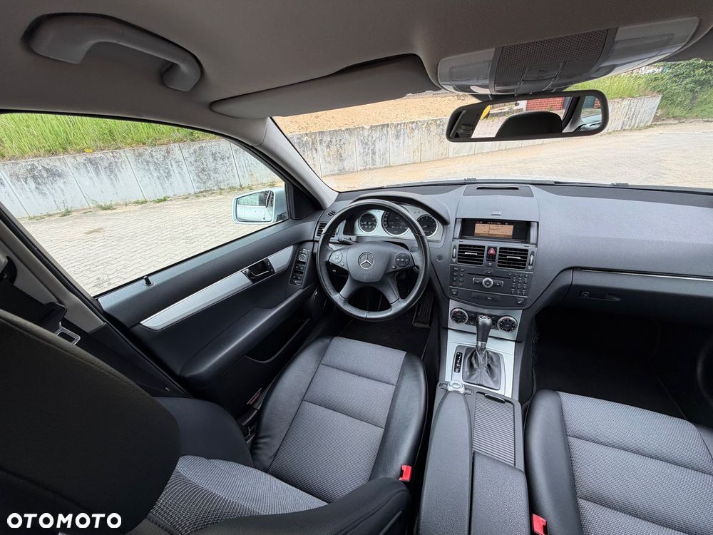 Mercedes-Benz Klasa C 180 Kompressor Automatik BlueEFFICIENCY Avantgarde - 16
