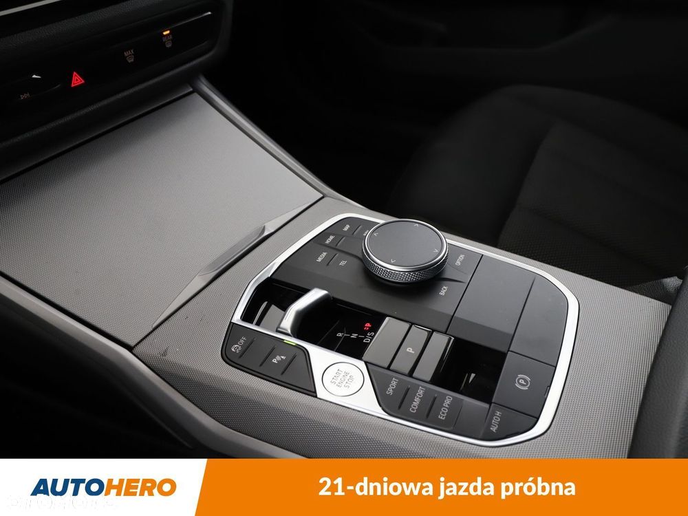 BMW Seria 3 318d - 28