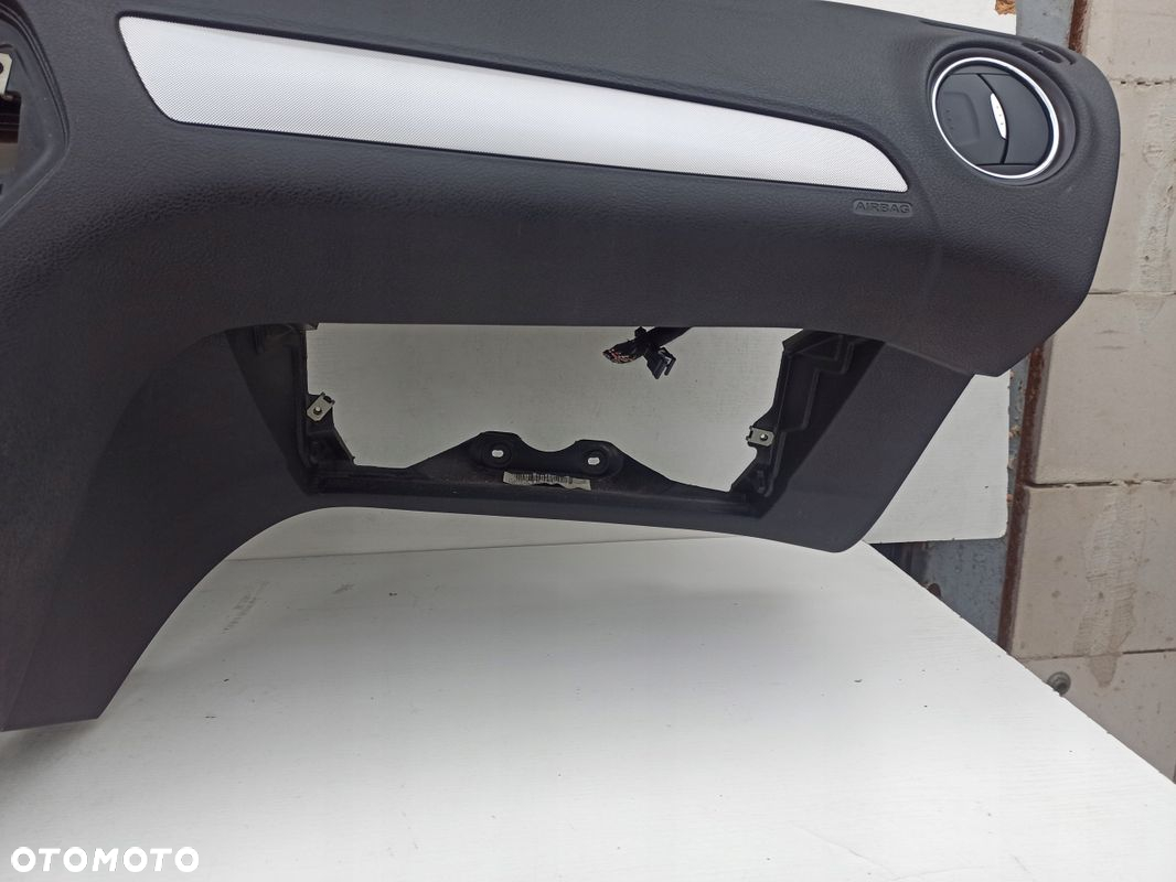 Deska rozdzielcza konsola kokpit FORD MONDEO MK4 07-10 Europa - 11