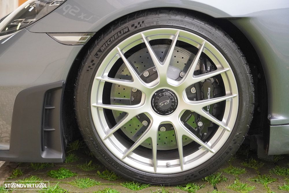 Porsche 718 Spyder RS - 24