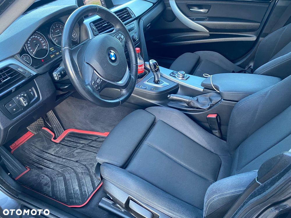 BMW 3GT 320i Sport Line - 18
