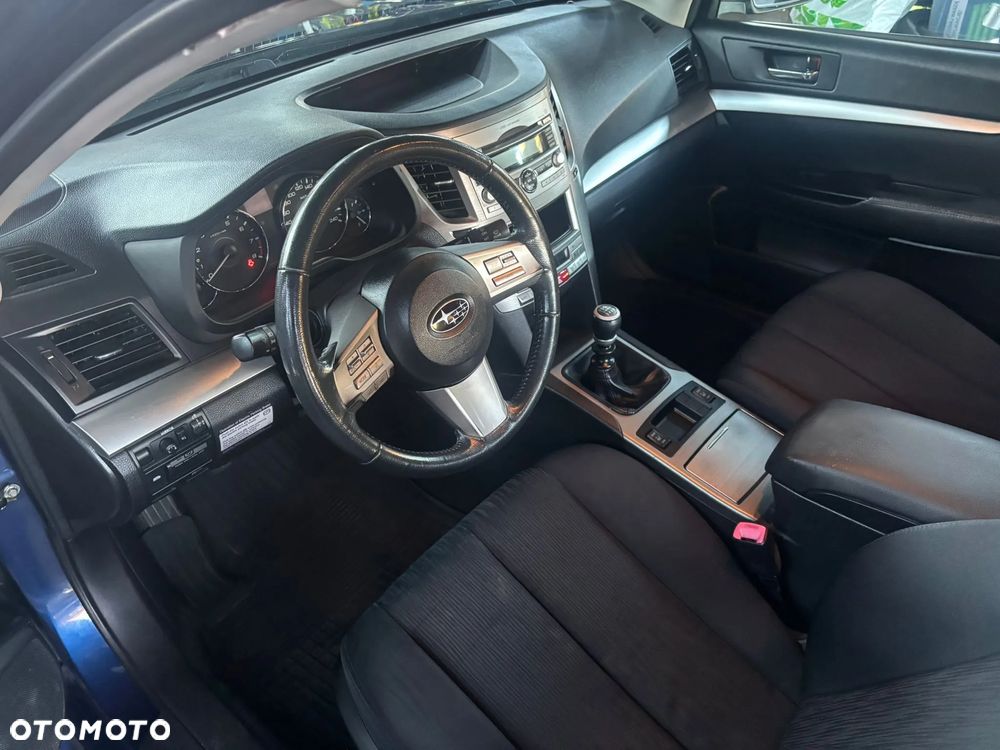 Subaru Legacy - 14