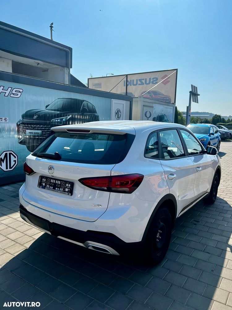 MG ZS ICE 1.5 Standard - 4