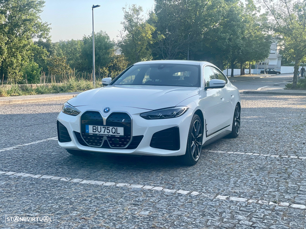 BMW i4 eDrive40 Pack Desportivo M