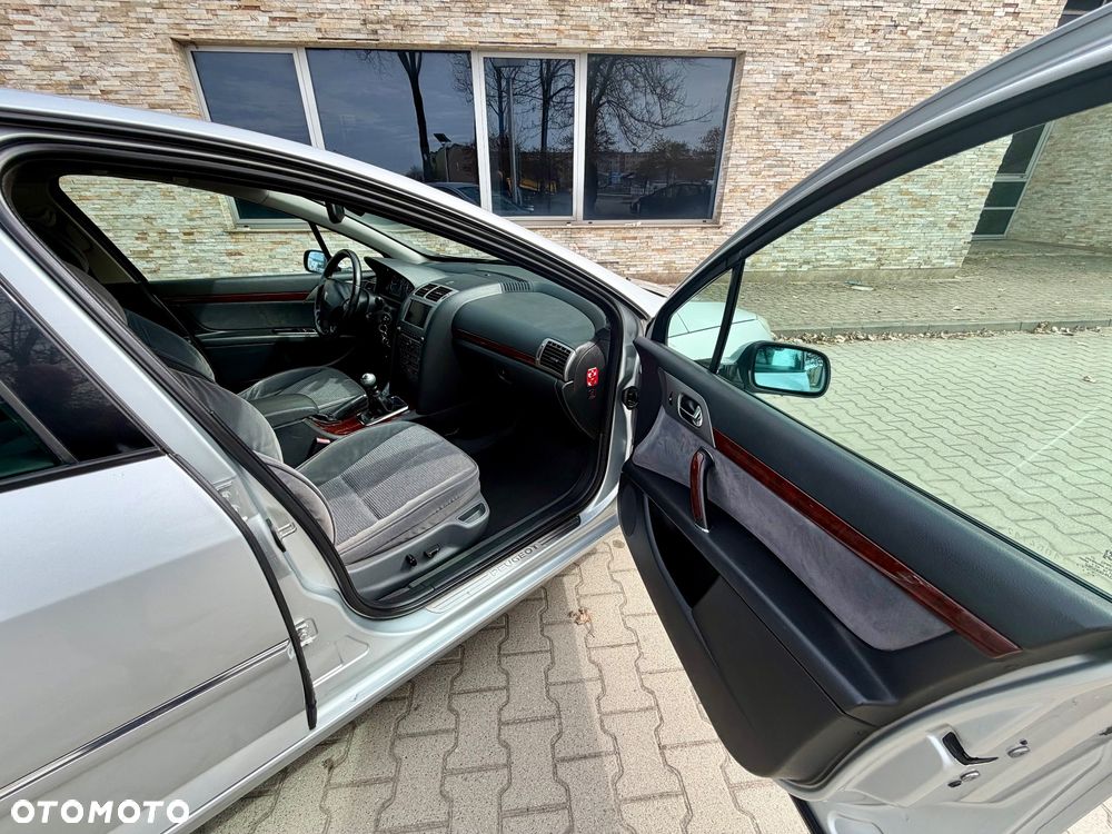 Peugeot 407 - 27
