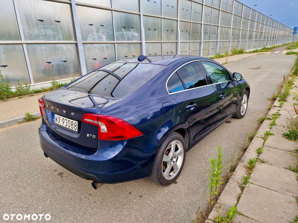Volvo S60 2.5 T5 - 13