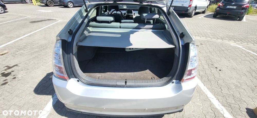 Toyota Prius 1.5 VVT-i Sol - 7