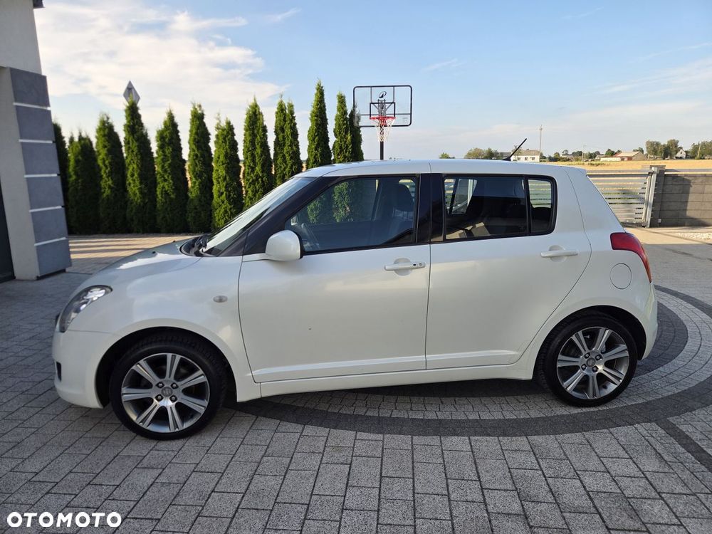 Suzuki Swift - 10
